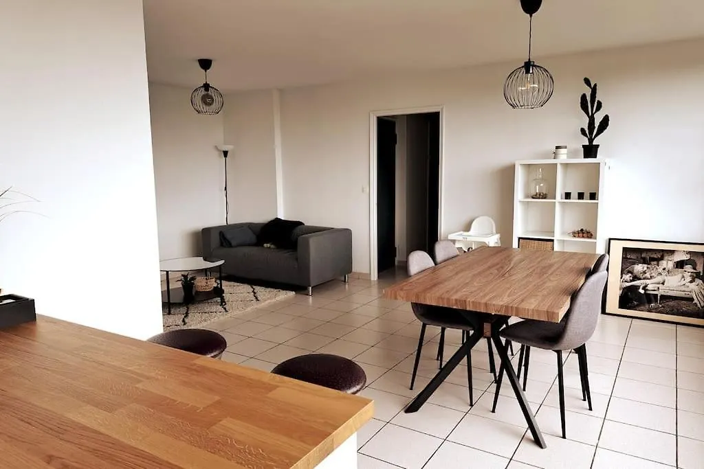 Airport Access Apartment - Your Gateway To Comfort Charleroi Belgium